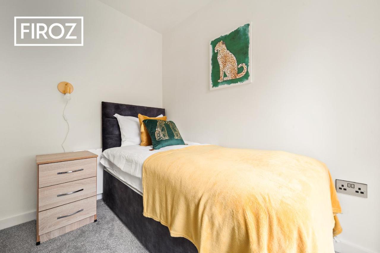Spacious 4 Bedroom 3 Bath House For Families & Contractors With Free Parking, Fast Wi-Fi & Netflix By Firoz Property Management Leeds  Zewnętrze zdjęcie