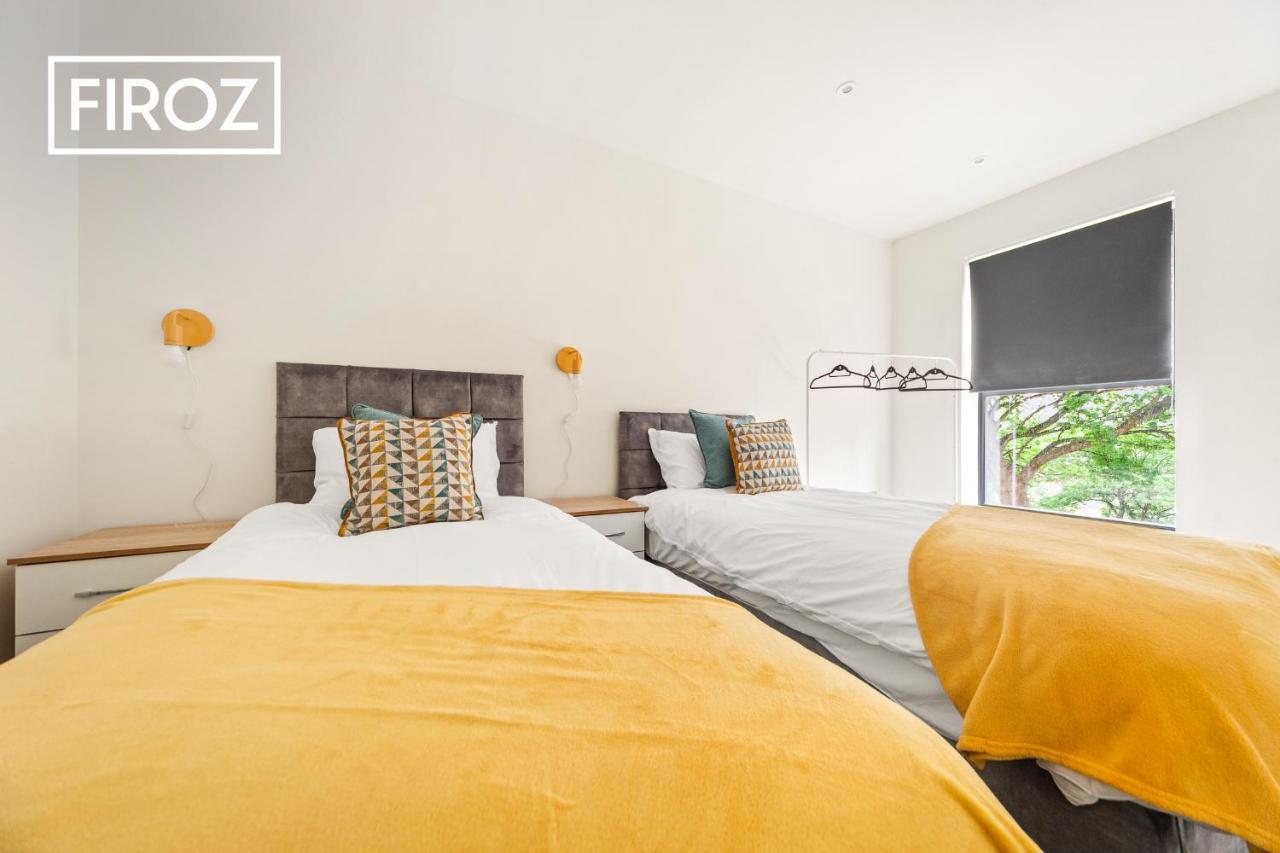 Spacious 4 Bedroom 3 Bath House For Families & Contractors With Free Parking, Fast Wi-Fi & Netflix By Firoz Property Management Leeds  Zewnętrze zdjęcie