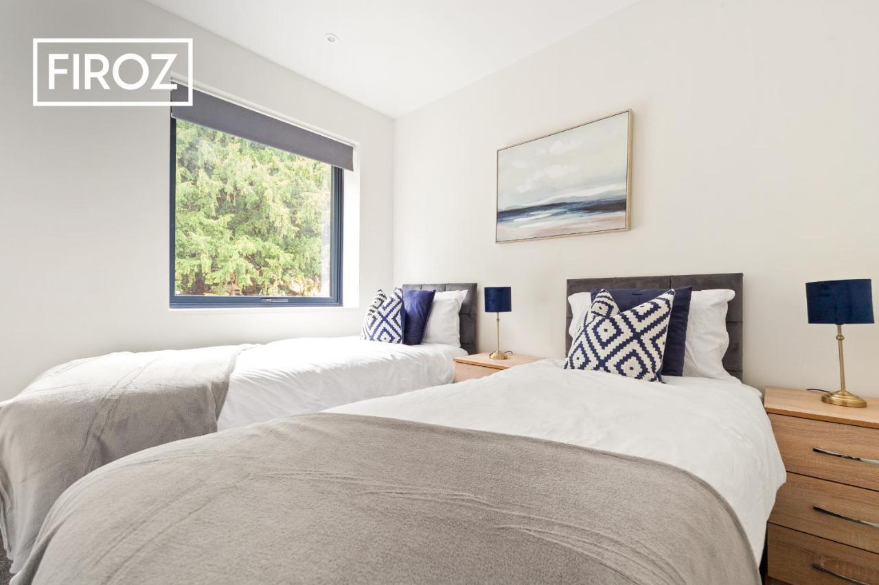 Spacious 4 Bedroom 3 Bath House For Families & Contractors With Free Parking, Fast Wi-Fi & Netflix By Firoz Property Management Leeds  Zewnętrze zdjęcie
