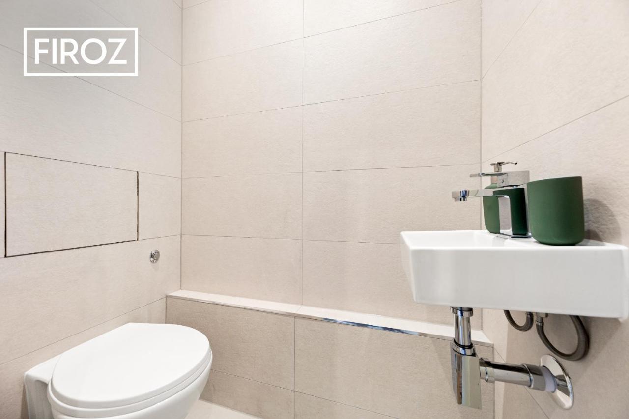 Spacious 4 Bedroom 3 Bath House For Families & Contractors With Free Parking, Fast Wi-Fi & Netflix By Firoz Property Management Leeds  Zewnętrze zdjęcie
