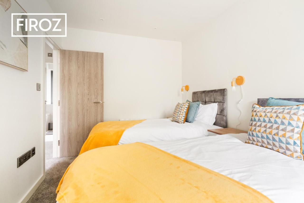 Spacious 4 Bedroom 3 Bath House For Families & Contractors With Free Parking, Fast Wi-Fi & Netflix By Firoz Property Management Leeds  Zewnętrze zdjęcie