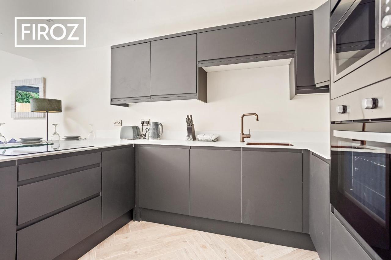 Spacious 4 Bedroom 3 Bath House For Families & Contractors With Free Parking, Fast Wi-Fi & Netflix By Firoz Property Management Leeds  Zewnętrze zdjęcie