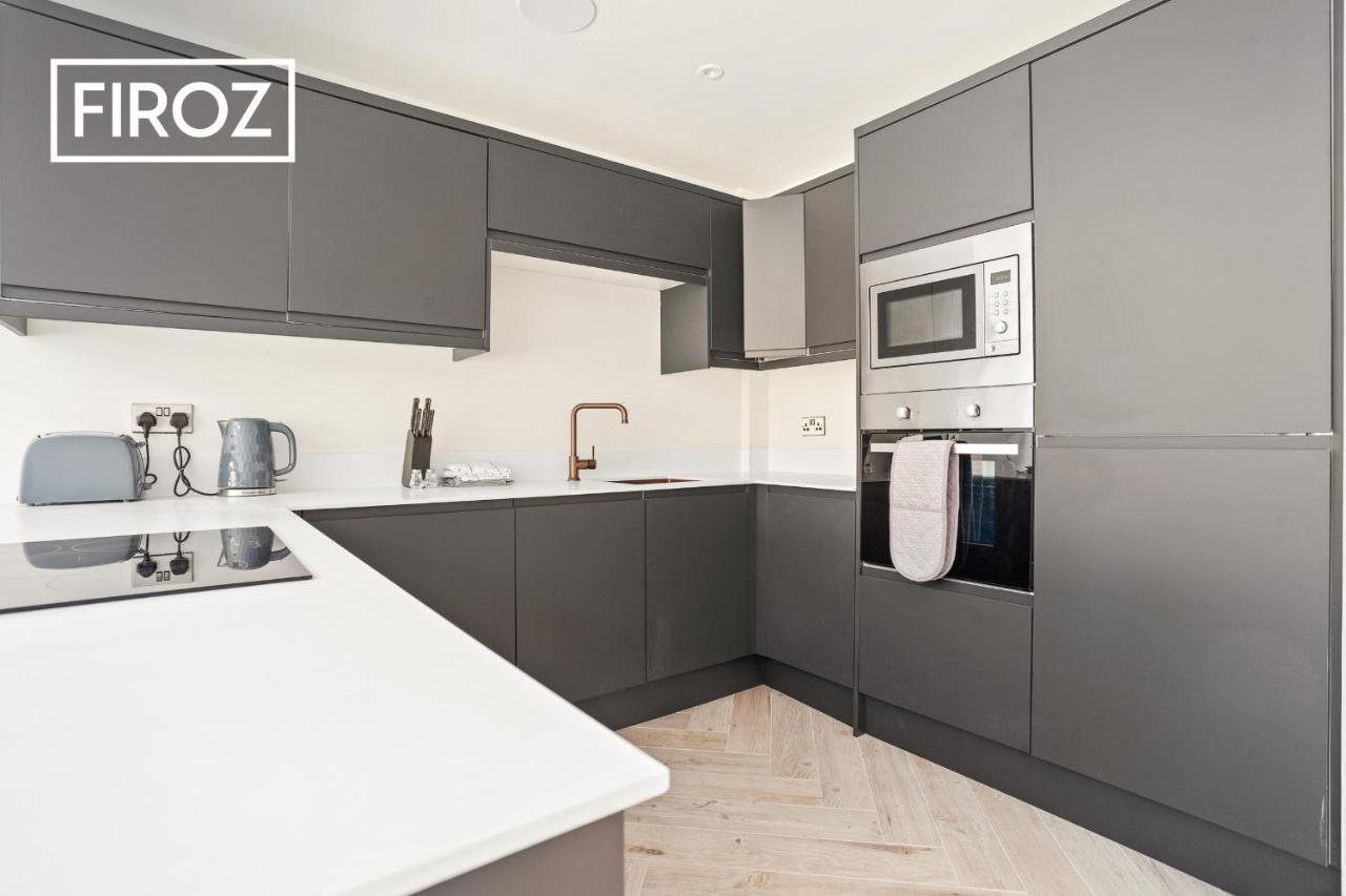 Spacious 4 Bedroom 3 Bath House For Families & Contractors With Free Parking, Fast Wi-Fi & Netflix By Firoz Property Management Leeds  Zewnętrze zdjęcie