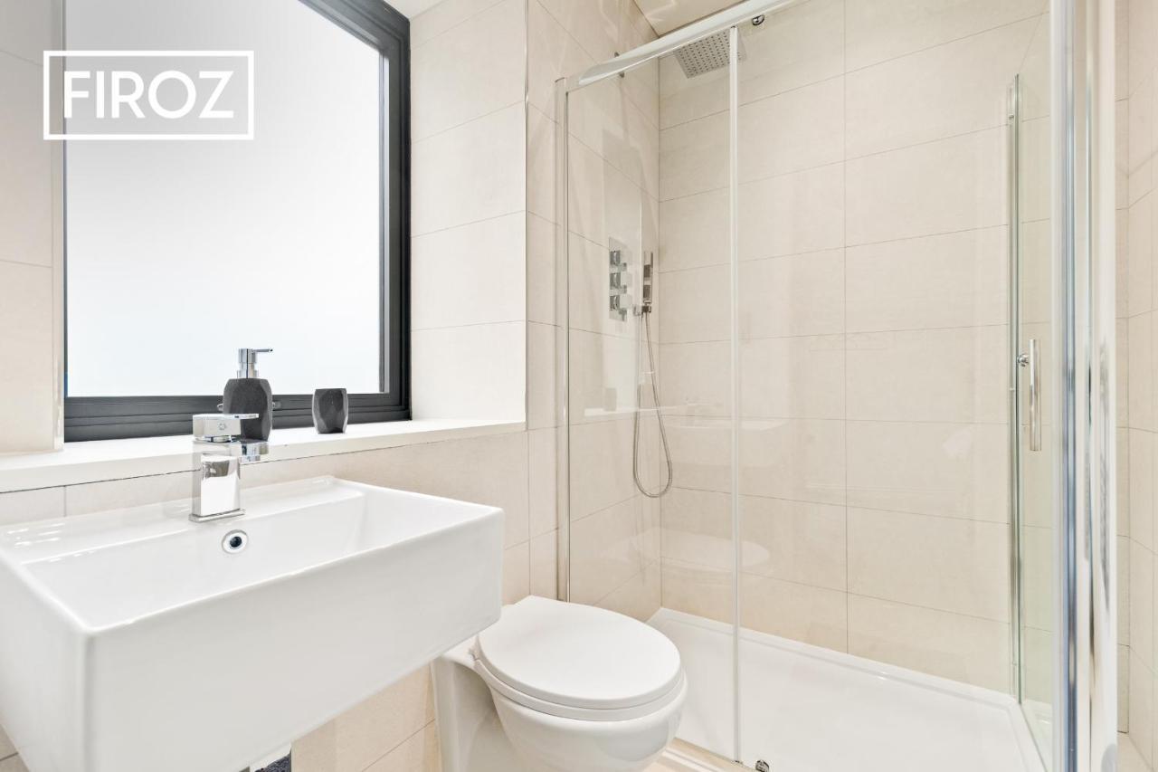 Spacious 4 Bedroom 3 Bath House For Families & Contractors With Free Parking, Fast Wi-Fi & Netflix By Firoz Property Management Leeds  Zewnętrze zdjęcie